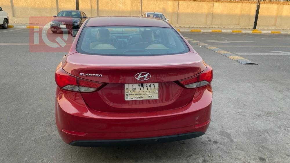 هیوندای ئەلەنترا